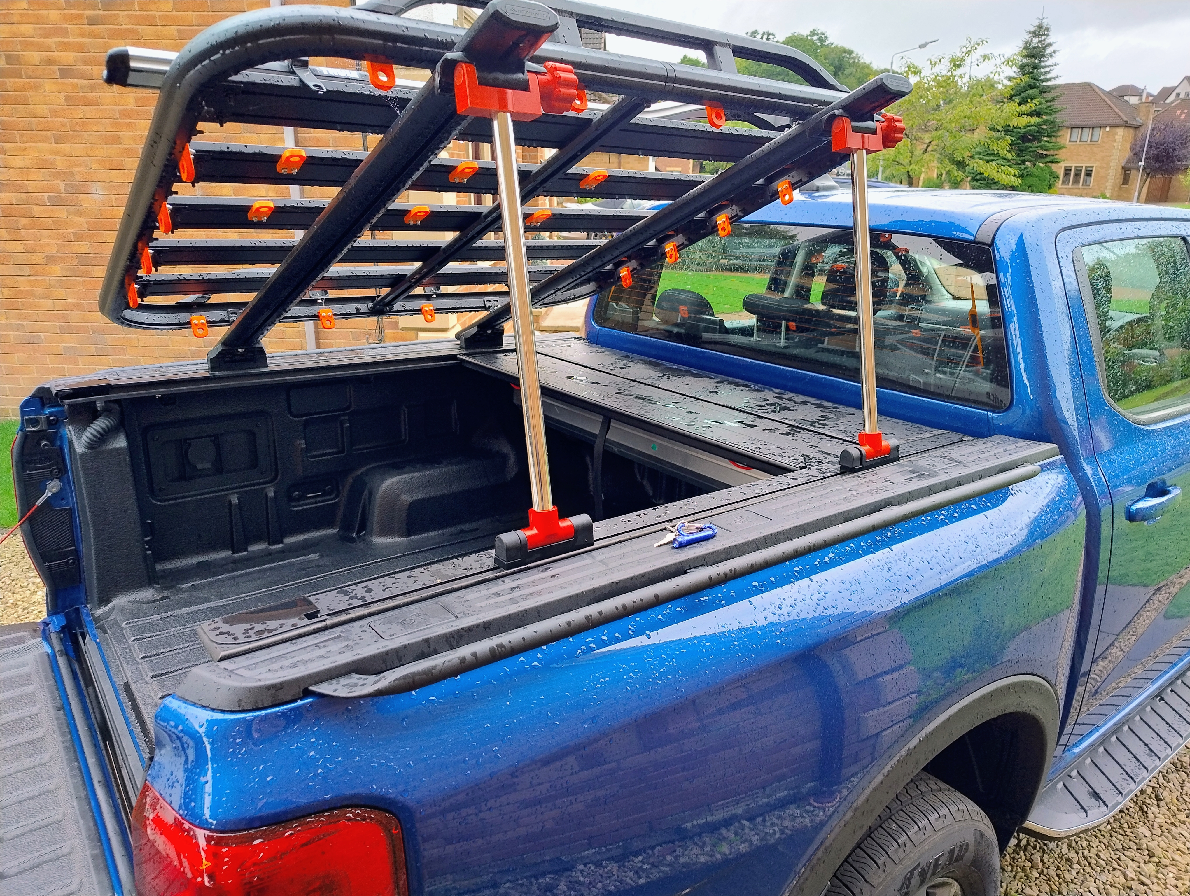 Completed struts mounted on platform